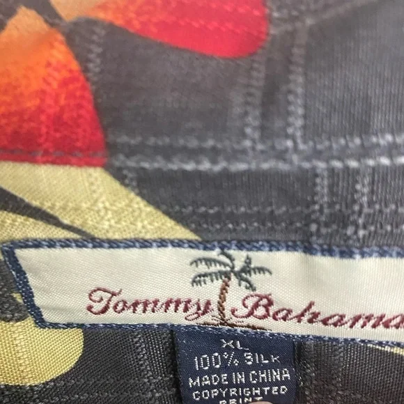 Tommy Bahama Silk Shirt XL Hawaiian shirt​​​​​​​​​ - Picture 3 of 5
